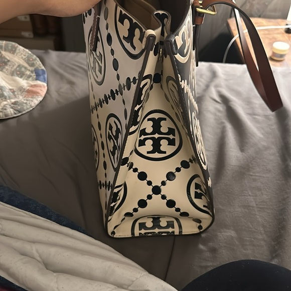 Tory Burch T Monogram Bag (Excellent Condition) - Picture 4 of 4